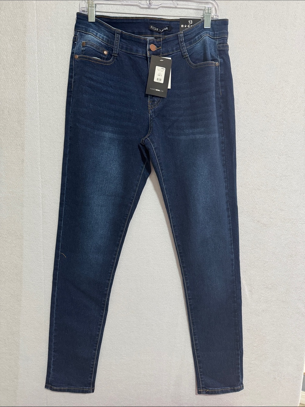 Fashion Nova Make Some Noise Women Dark Wash Skinny Jeans